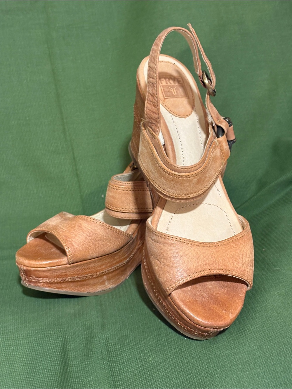 NWOT Frye Carlie Slingback Wedge Sandals  Size 7.5